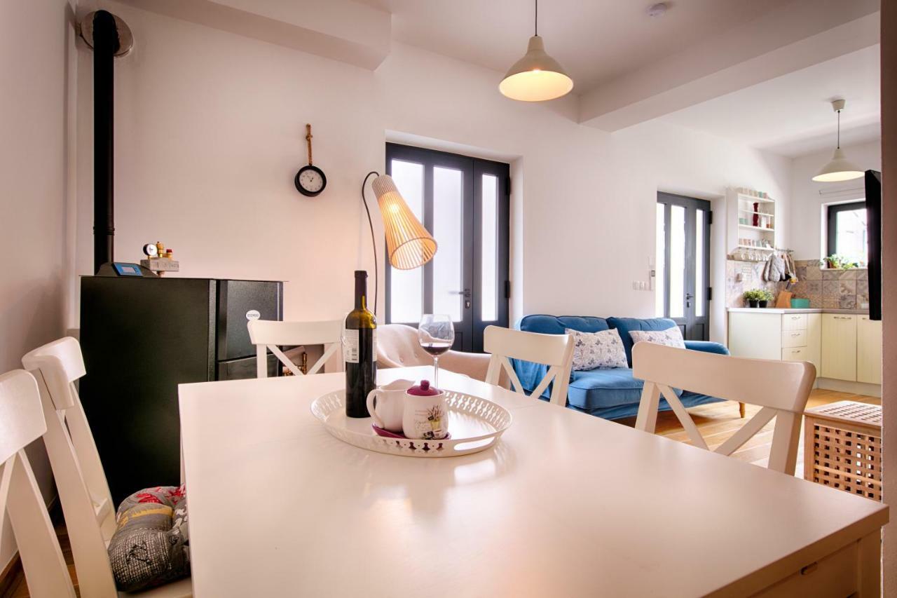 Bella Vista Suites ภายนอก รูปภาพ